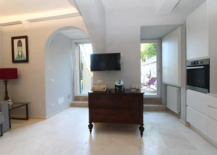 The House Of The Film Apartment Siena