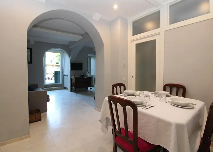 The House Of The Film Apartment Siena